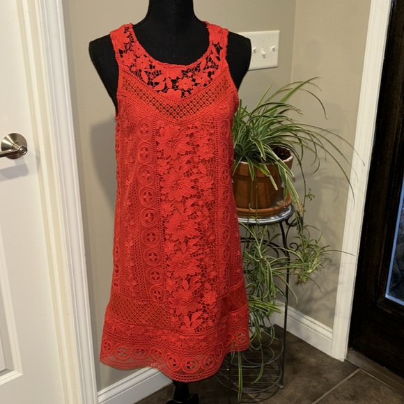 NWT. Coco + Jaimeson pretty red crocheted dress. Fully lined. Junior Medium. - Picture 3 of 16